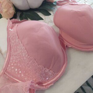Pink Victoria's Secret Dream Angels Bra Size 38 DD (E) lace and sequins